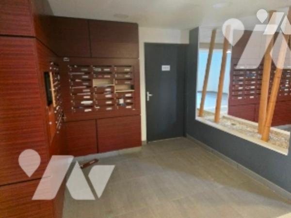 VILLEURBANNE. STUDIO CROIX LUIZET.