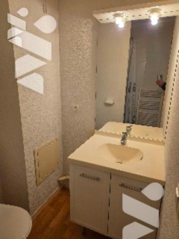 VILLEURBANNE. STUDIO CROIX LUIZET.