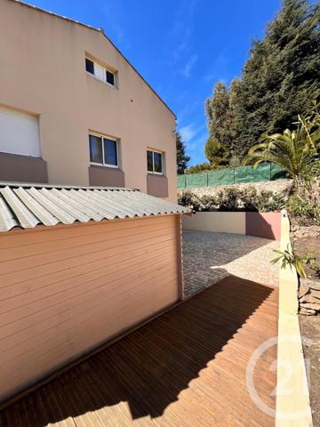 Appartement F4 à vendre  5 pièces - 89 m2 ST CYR SUR MER - 83