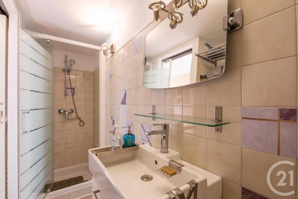 Appartement F2 à vendre  2 pièces - 32,38 m2 ST RAPHAEL - 83