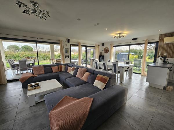 Belle maison Contemporaine de type T4 de 120 m2 +terrain constructible de 2000 m2 secteursecteur Labastide du Temple - Labastide-Du-Temple (82100)