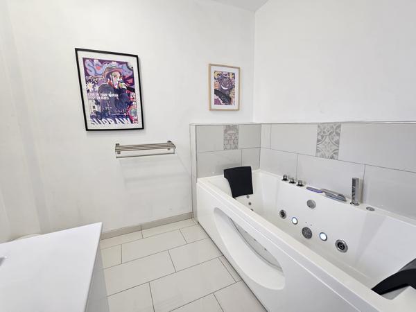 Belle maison Contemporaine de type T4 de 120 m2 +terrain constructible de 2000 m2 secteursecteur Labastide du Temple - Labastide-Du-Temple (82100)