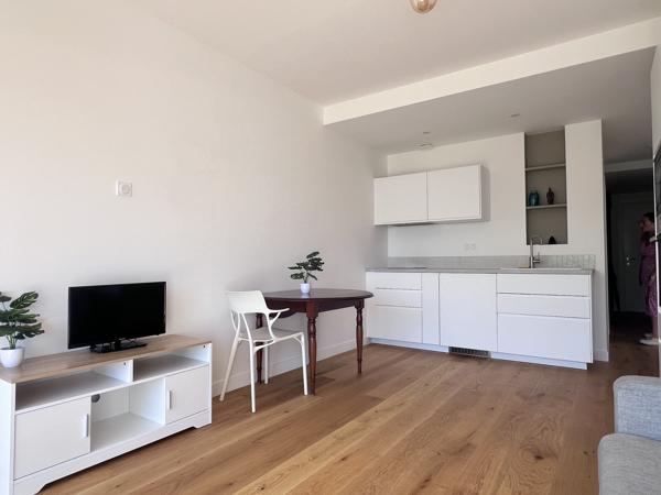 LA ROCHELLE LES MINIMES — Rez-de-jardin d'exception de 120 m² | Terrasse 100 m² Vue Mer | Configuration unique