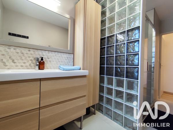 Maison à vendre 5 pièces 111 m² Saint-Jean-de-la-Ruelle
