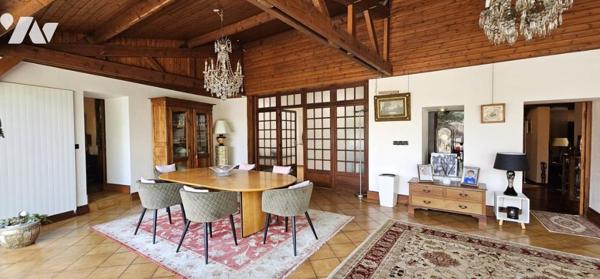 Domaine de caractère d'exception à Nort-sur-Erdre — 296 m² hab. sur plus de 4,5 hectares
