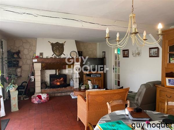 Axe Bernay//Thiberville, dans un village