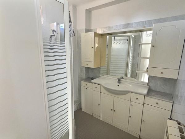 Appartement Marseille 3 pièce(s) 51.91 m2