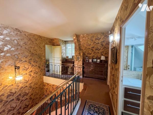 LA CELLE-SAINT-CLOUD - Villa - séjour double, cheminée, 4 chambres, jardin arboré, garage