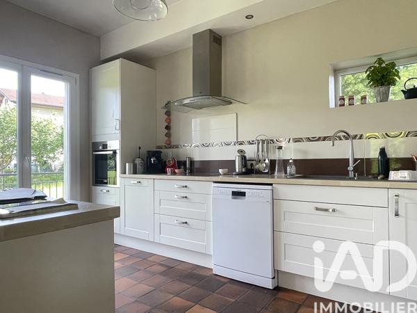 Maison à vendre 8 pièces 200 m² Entrelacs