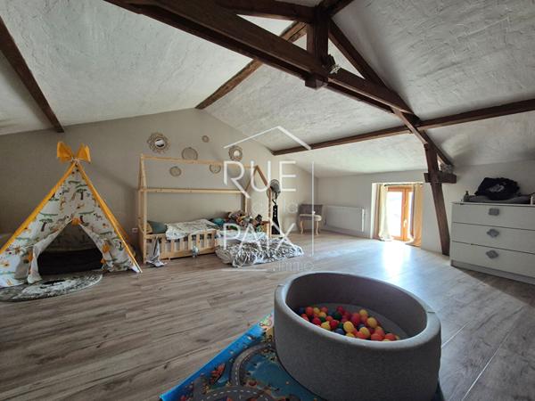 86200 ARCAY Maison Arcay 6 pièce(s) 167 m2