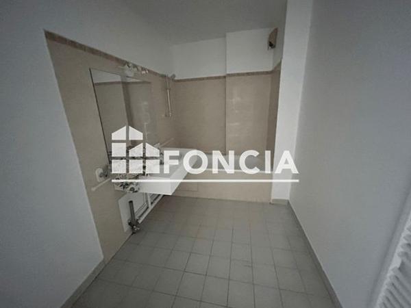 Location Appartement 3 pièces 73.02 m² - 21 RUE DE LA BANNIERE Lyon 69003