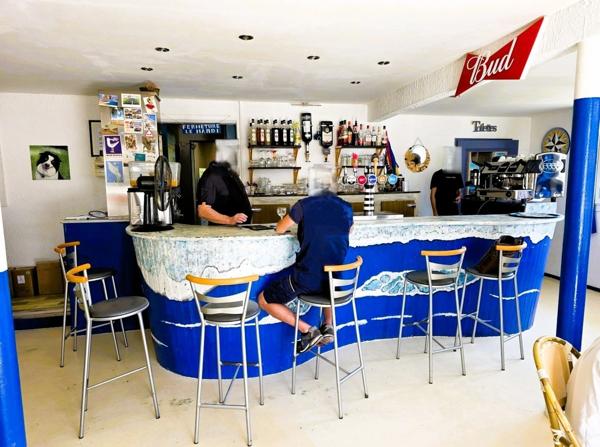 ILE D'OLÉRON (17) A Vendre Murs avec 2 logements et Fonds commerce Bar-Resto de plage emplacement N°1 côte Ouest