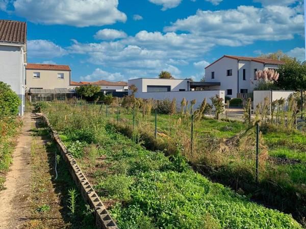 Terrain La Haie Fouassiere de 368 m²