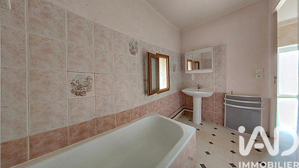 Maison à vendre 4 pièces 100 m² Bourg-Lastic