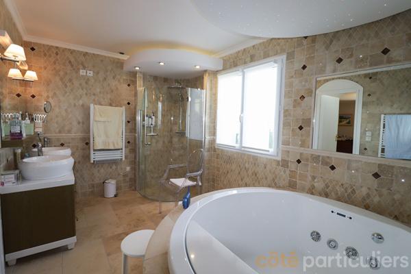 Vente Maison181 m² - 6 Pièces - SAINT DENIS EN VAL (45560)