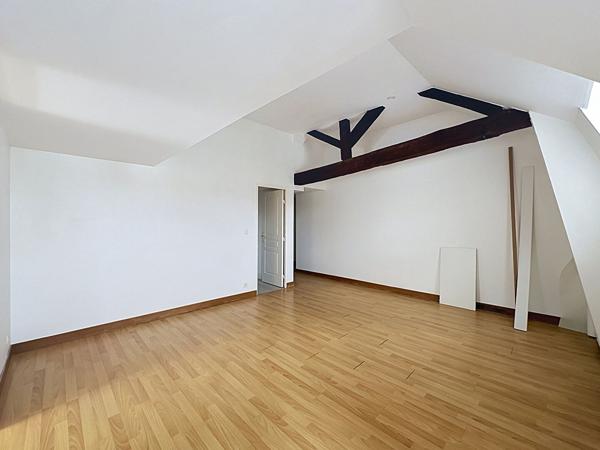 APPARTEMENT 2 PIECES HYPER CENTRE MANTES LA JOLIE