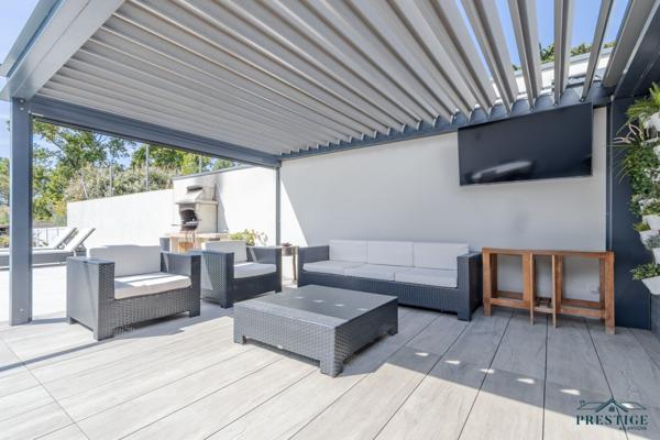 LA PLAINE SUR MER - MAISON 141M2 - PISCINE - TERRAIN 711M2