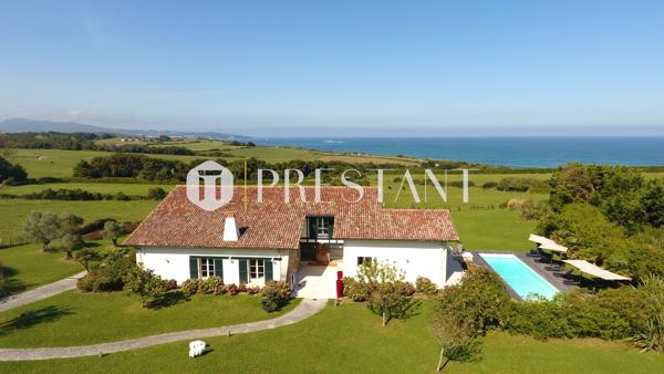 BELHARRA – VILLA DE VACANCES SUR LA CORNICHE AVEC VUE OCEAN – 13 personnes, URRUGNE