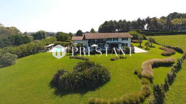 BELHARRA – VILLA DE VACANCES SUR LA CORNICHE AVEC VUE OCEAN – 13 personnes, URRUGNE