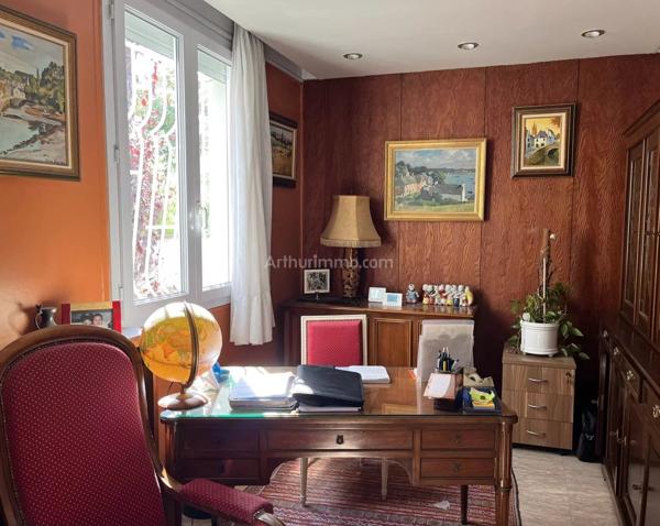 Vente                                                      Maison
                        
                     6 pièces                      130 m2                     à Joinville-le-Pont