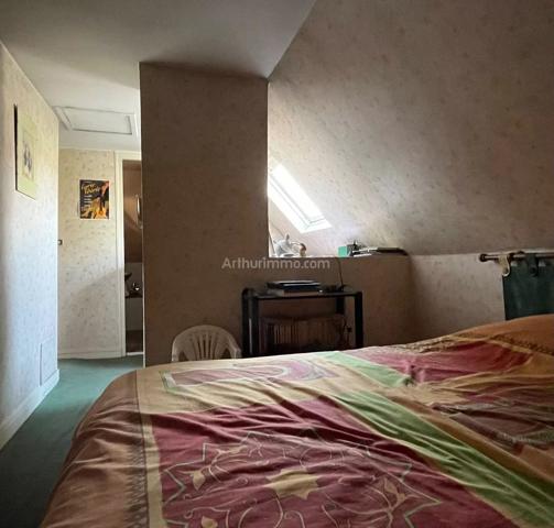 Vente                                                      Maison
                        
                     6 pièces                      130 m2                     à Joinville-le-Pont