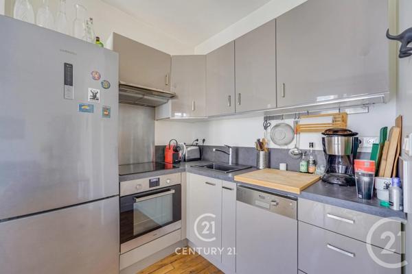 Appartement à vendre  2 pièces - 38,89 m 2   PARIS  - 75015