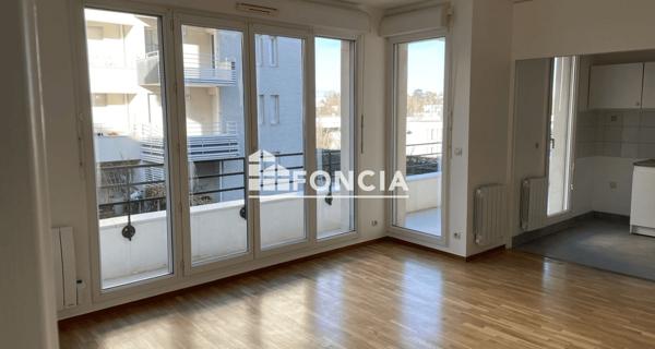 Location Appartement 4 pièces 83.97 m² - Saint-germain-en-laye 78100