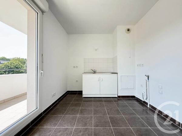 Appartement F4 à vendre  4 pièces - 84,39 m 2   ST GERMAIN EN LAYE  - 78