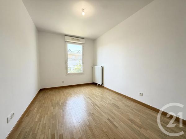 Appartement F4 à vendre  4 pièces - 84,39 m 2   ST GERMAIN EN LAYE  - 78