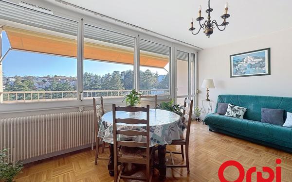 Appartement à vendre    4 pièces • 74,52 m2 Oullins