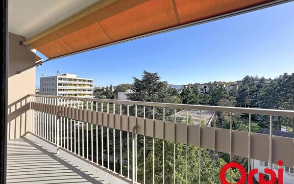 Appartement à vendre    4 pièces • 74,52 m2 Oullins