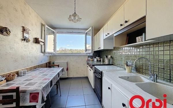 Appartement à vendre    4 pièces • 74,52 m2 Oullins