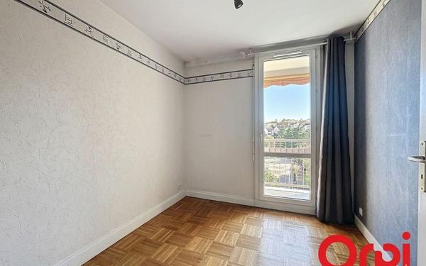 Appartement à vendre    4 pièces • 74,52 m2 Oullins
