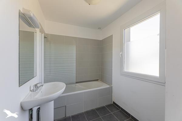 Maison 220 920 € Veigné 4 p 79 m² DPE D