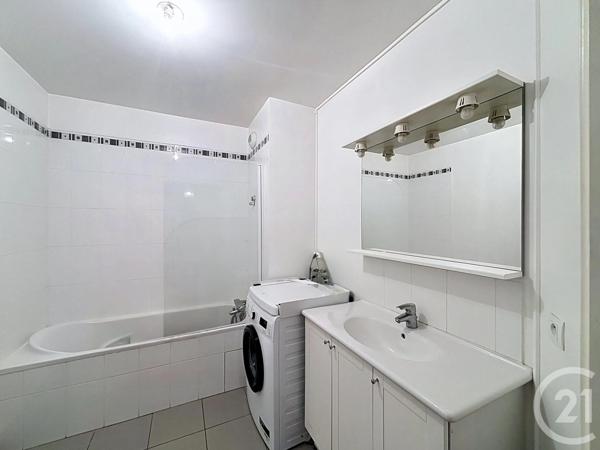 Appartement F4 à vendre  4 pièces - 95,52 m 2   RAMBOUILLET  - 78