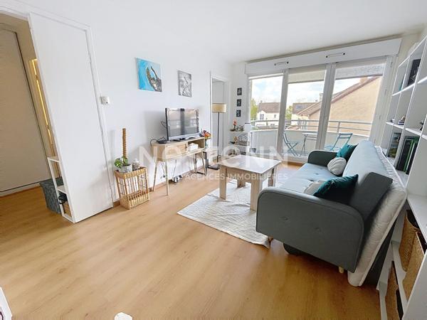 A vendre Appartement studio de 35 m² à Plaisir - Quartier des Sablons