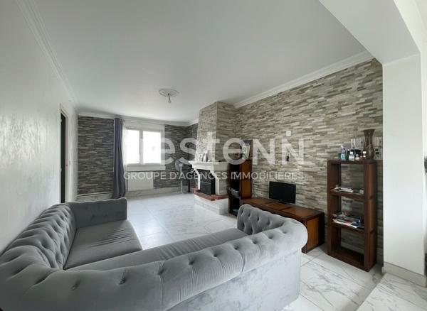 A vendre à CHILLY-MAZARIN, maison de 6 pièces avec sous-sol total