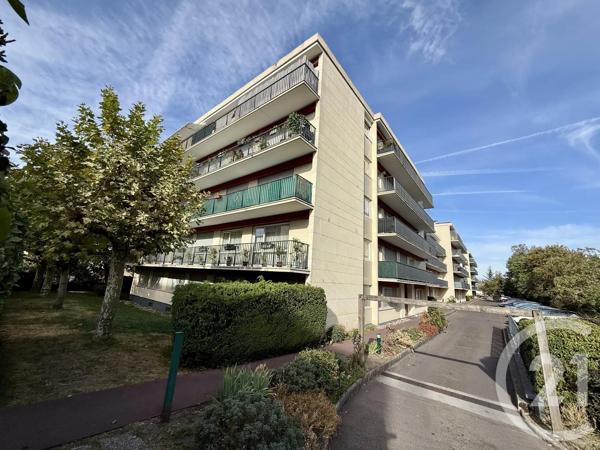 Appartement F4 à vendre  4 pièces - 76,93 m 2   LIVRY GARGAN  - 93