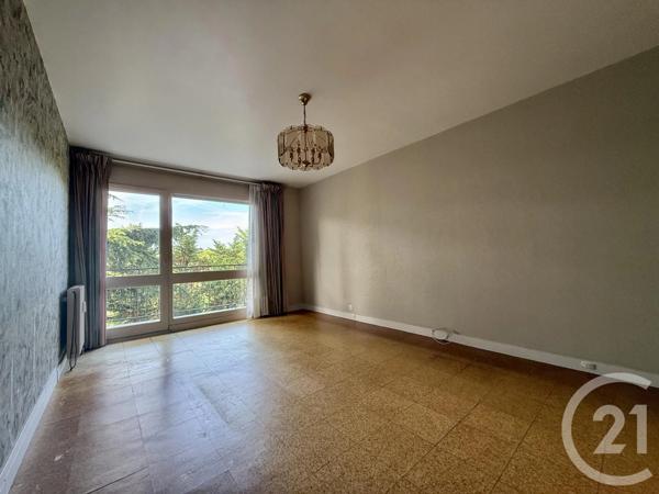 Appartement F4 à vendre  4 pièces - 76,93 m 2   LIVRY GARGAN  - 93