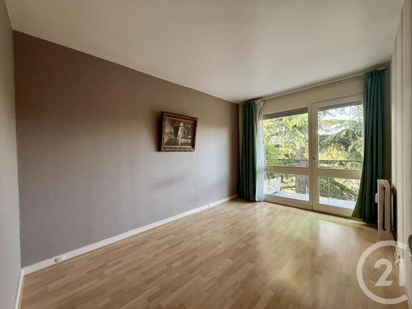 Appartement F4 à vendre  4 pièces - 76,93 m 2   LIVRY GARGAN  - 93