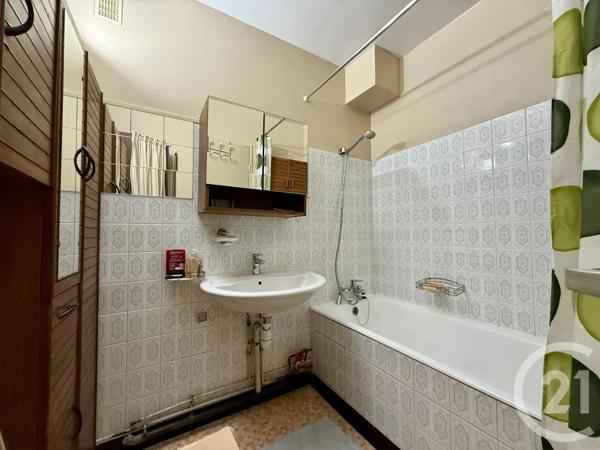Appartement F4 à vendre  4 pièces - 76,93 m 2   LIVRY GARGAN  - 93