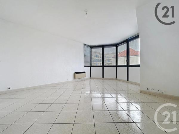 Appartement F3 à vendre  3 pièces - 70,21 m 2   MONTEREAU FAULT YONNE  - 77