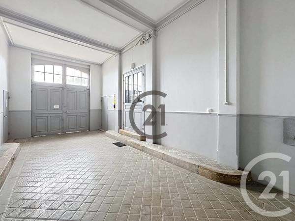 Appartement F3 à vendre  3 pièces - 70,21 m 2   MONTEREAU FAULT YONNE  - 77
