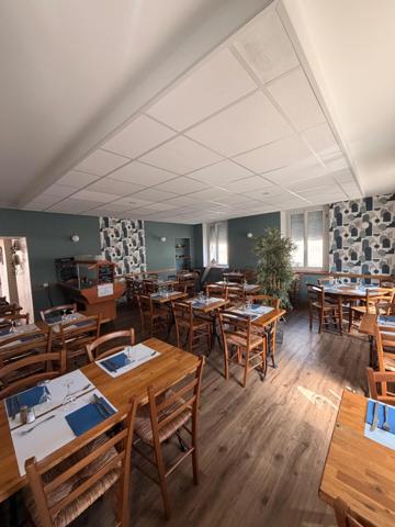 Murs et fonds Restaurant-Bar-Chambres d'hôtes