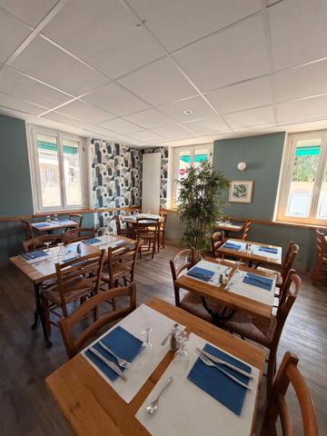 Murs et fonds Restaurant-Bar-Chambres d'hôtes