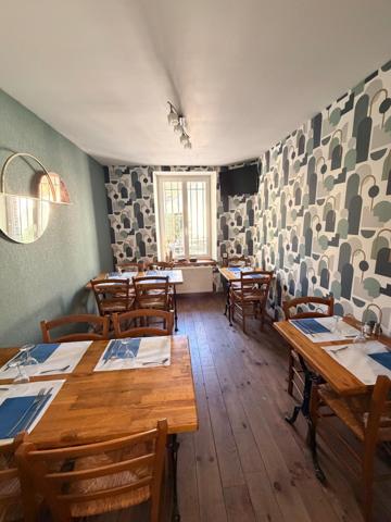 Murs et fonds Restaurant-Bar-Chambres d'hôtes