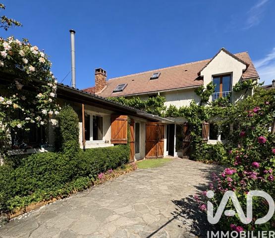 Maison à vendre 7 pièces 161,51 m² Gif-sur-Yvette