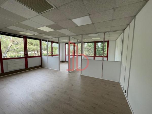 Bureau de 341 m² à louer à Bordeaux Sud-Ouest