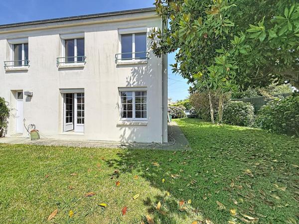 A VENDRE - LAMBEZELLEC - MAISON 107 M2 - 4 CHAMBRES - GARAGE - JARDIN