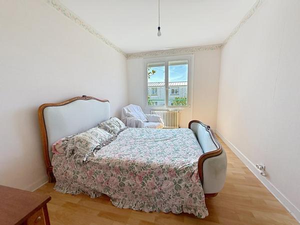 A VENDRE - LAMBEZELLEC - MAISON 107 M2 - 4 CHAMBRES - GARAGE - JARDIN